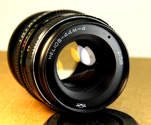 Helios 44m 58mm 2 - 58mm, f/2